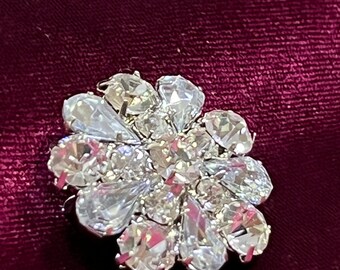 RELIANCE 花形クリスタルブローチ ラインストーンフラワーブローチ、2.7cm、宝石、ブローチ、ライン