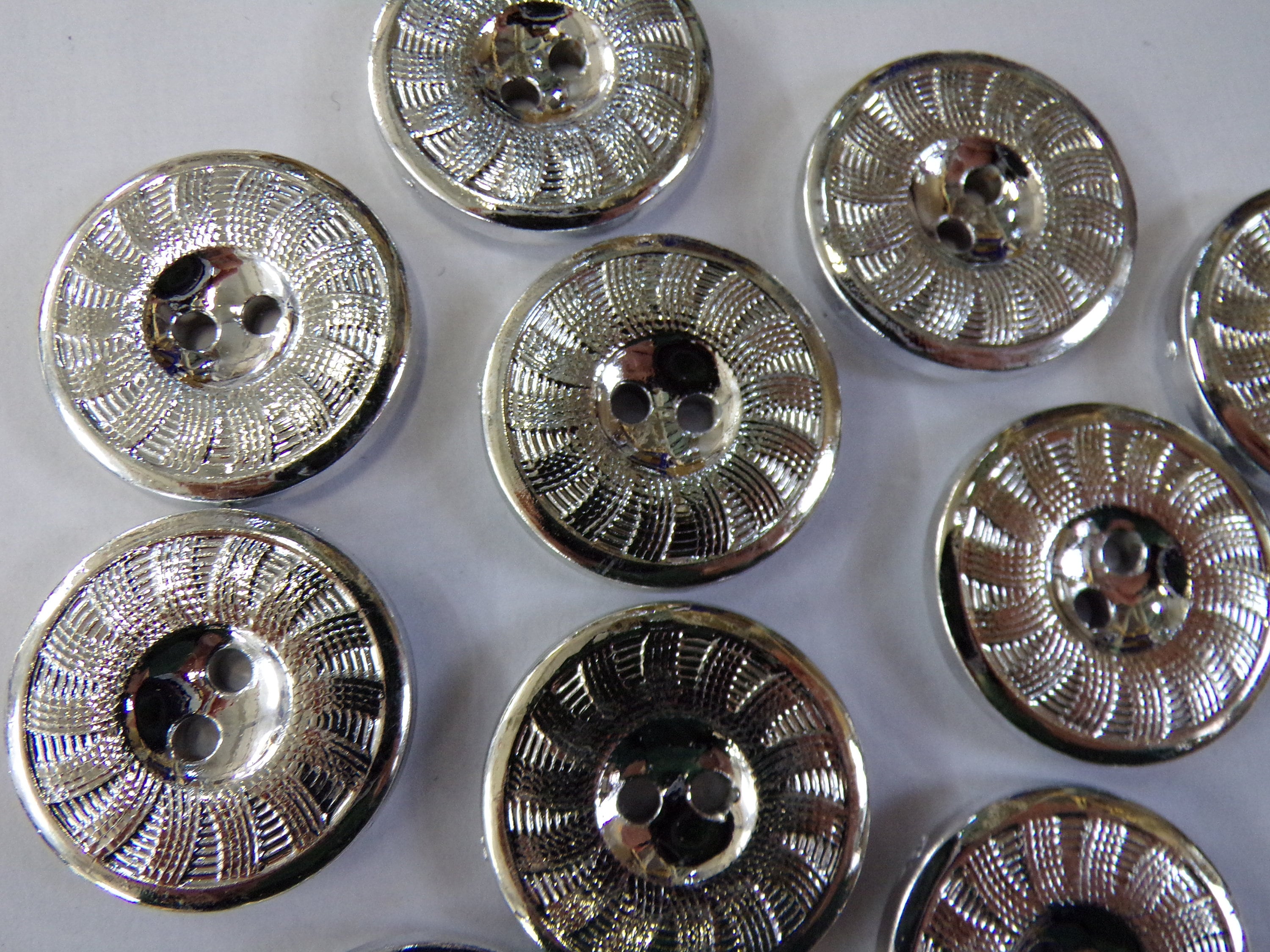 Metal Textured Button 25mm, Silver Metal Style Buttons, 2-hole Silver Buttons, Metallic ...