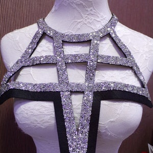 Beautiful Diamante Silver Beaded Applique, Rhinestone Neck Trim, Round Neck Trim for Tops, Dresses, Dancewear, Sewing, Craft
