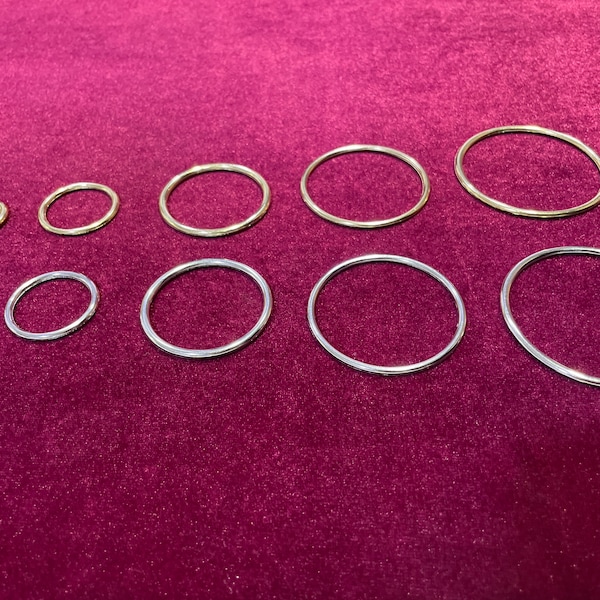 5 sizes, 4pc, Solid Metal Hoop, metal Rings, Silver and Gold, metal buckle, napkin rings, swimwear rings, rings, hoops, round ring