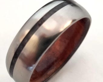 Mens or womens rings, Round titanium wedding unisex band, Amethyst online and Secuoya wood inside, Gift for mens or womens
