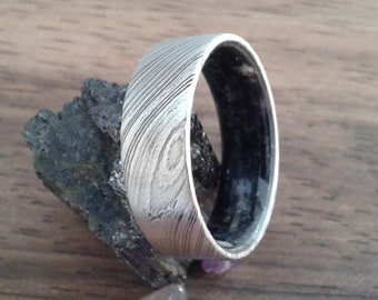 Gift for men, Damascus steel ring, Raw Tourmaline stone, Raw Amethyst stone, Bohemian wedding ring, His and hers band, 7mm band, Raw stone