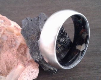 Unique wedding band, Black Tourmaline and Opal of fire, Titanium wedding band, Mens wedding band, Women wedding band, 8mm, Raw stone, Unisex