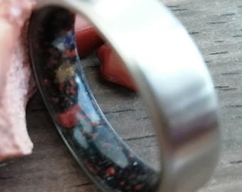 Men's wedding ring Women's wedding band Titanium wedding rings Raw Tourmaline Fire Opal Red Jasper Quartz Beveled edges band Mexican Opal