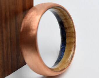 Copper wedding band ring for mens or womens, Brushed finish band, White oak wood, Blue Lapis lazuli and Black Tourmaline inside, Crystal