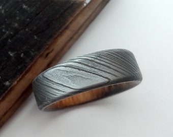 Male wedding band, Damascus steel band, Whiskey barrel wood, Beveled edges ring, 7mm band, Men wedding band, Engagement ring for men, Rings