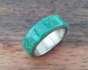 Titanium and Raw Malachite Ring Green Ring Gemstone Ring Square Band 7mm Band Wedding Ring His and Hers Natural Jewelry Mens Wedding Band
