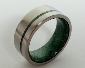 Hypoallergenic and stainless titanium band, raw black emerald natural stone, 8mm wide, square ring, inside model, comfort fit, Glossy finish