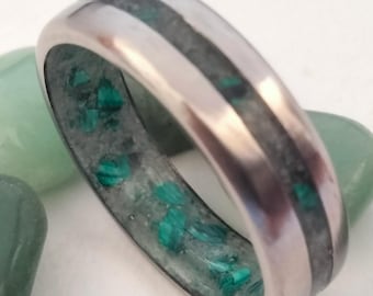 Gift for mens or womens, Hipoallergenic titanium wedding rings for him or hers, Green natural stone Malachite and Jade