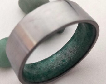 Gift for boyfriend, Mens square wedding band Green natural jade stone inside, 8mm ring, Christmas gift for mens