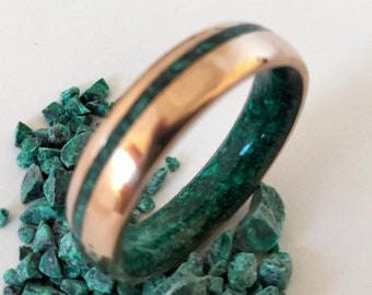 Round women's ring with green malachite raw stone, Christmas gift idea, 8th anniversary ring, Stone jewelry handmade, Birthday unisex gift
