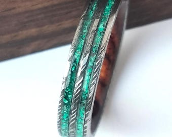 Damascus steel band for mens, Raw Malachite stone and  natural Cocobolo wood - Gift for him, Gift for her, Handmade ring, Boho rings