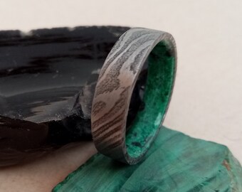 Handmade Damascus Steel Men's Wedding Band: Malachite & Obsidian Stone Ring