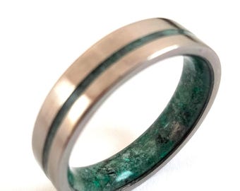 Raw Emerald Stone Titanium Ring: Unisex Wedding Band