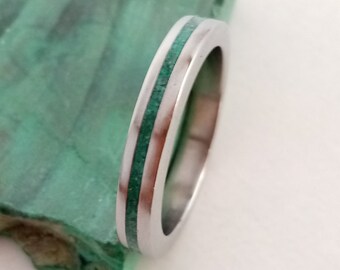Raw Malachite, Gift for boyfriend, Malachite ring, Green stone, Raw stone, Titanium band, 3mm band, Personalized band, His and hers , Unisex
