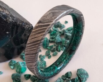 Handmade Damascus Steel Wedding Band: Malachite & Obsidian Stone Ring