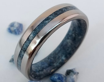 Sodalite Titanium Band Ring: Raw Gemstone Wedding Band