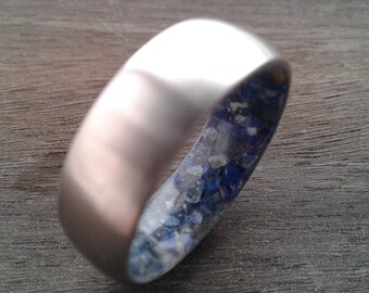 Titanium Ring with Raw Lapis Lazuli Interior: Unisex Boho Wedding Band
