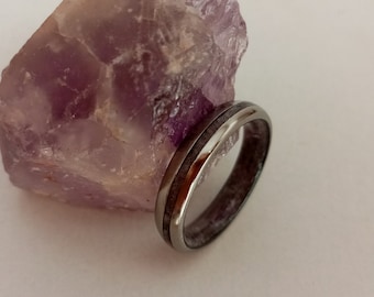 Amethyst raw stone, Titanium wedding band, Engagement ring, Mens wedding band, Women wedding band, His and her ring, Man wedding band, 5mm