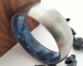 Hypoallergenic round titanium band with blue Aventurine stone inside, Men natural rings, Womens proposal band, Valentines gift for him