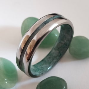 Cadeau voor mannen Ring mannen - bruiloft, Ring mannen steen, Herenring, Heren trouwring, Titanium trouwring, Groene natuurlijke Jade Steen, Mix Ruwe steen