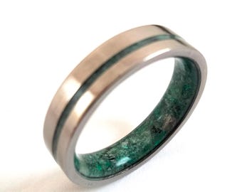 Raw Emerald Stone Titanium Ring: Unisex Wedding Band
