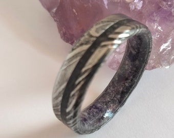 Handmade Damascus Steel Ring: Raw Amethyst Stone Wedding Band
