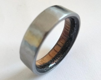 Hammered Titanium / Wood