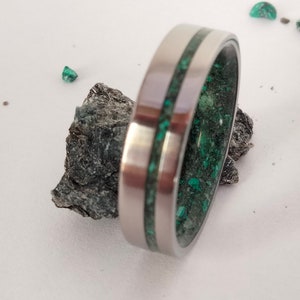 Mens titanium wedding ring, Mix Raw Emerald stone and Malachite stone, Male band, Square HIPOALLERGENIC band, Womens Engamenet ring, Green