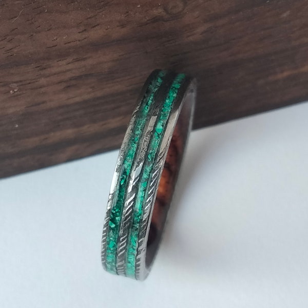 Unique desing Damascus steel band, Raw Malachite stone and  natural Cocobolo wood - Gift for him, Gift for her, Handmade ring, Boho rings