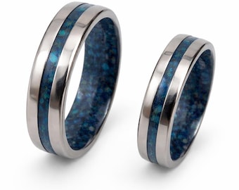 Alternative Titanium Wedding Set, Lapis lazuli band