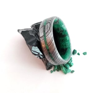 Unique Damascus ring, Raw Malachite stone, Raw Obsidian stone, Mens wedding band, Womens wedding band, Damascus steel ring, Wedding ring