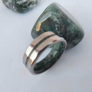 Mens wedding band, Mens Engagement rings, Womens rings, Moss Agate stone, Rustic style, Unique Mens ring, Hammered band, Male Proposal band