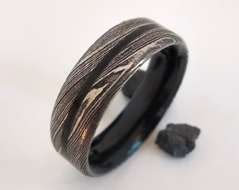 Damascus Steel Ring: Black Tourmaline Stone, Unisex Wedding Band