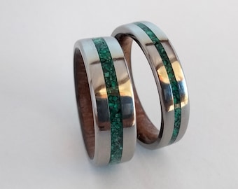 Titanium rings marriage for him and her, Hypoallergenic bands with green Malachite stone on the outside and Koa wood on the inside, Rings