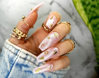 10 nails Pearl Pink Gold Boho Biju accents decals charms - glossy or matte press on nails - coffin Ballerina stiletto almond square long tip