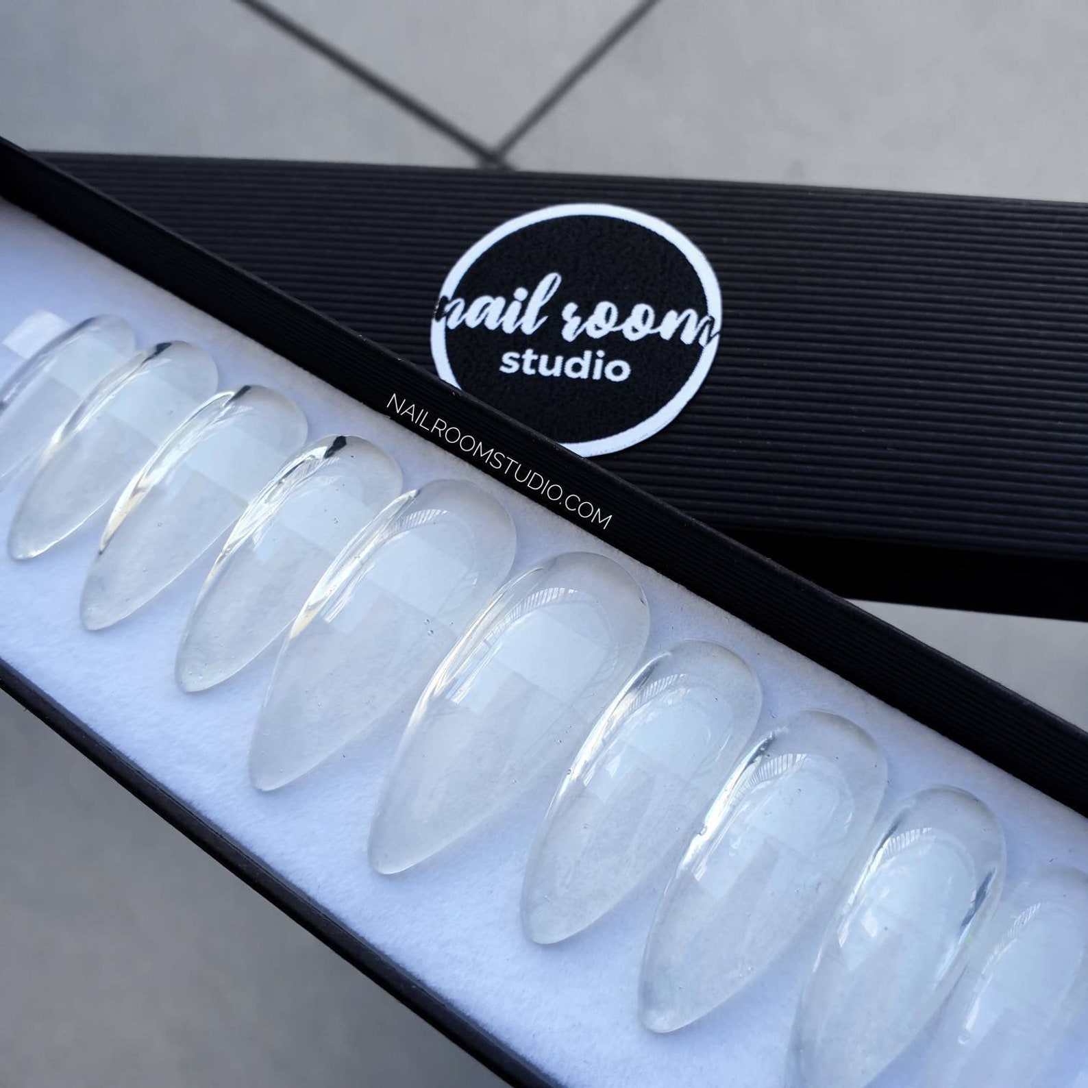 clear press on nail