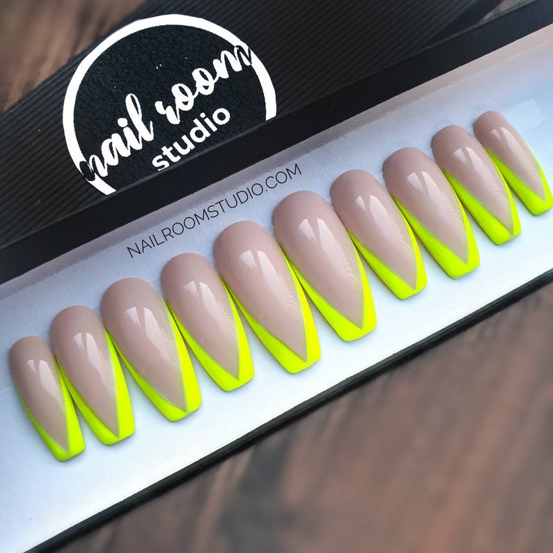 Yellow Fluo French 10 Nude Press On Nails Green Fluo Wicca Etsy