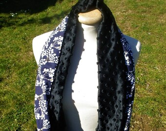 Snood noir et coton  col-capuche, double col,écharpe