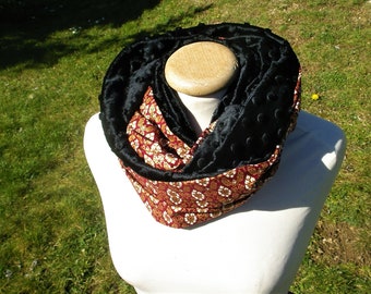 Snood noir et coton batik Thaïlandais, asiatique,or, dorure, col-capuche, double col,écharpe