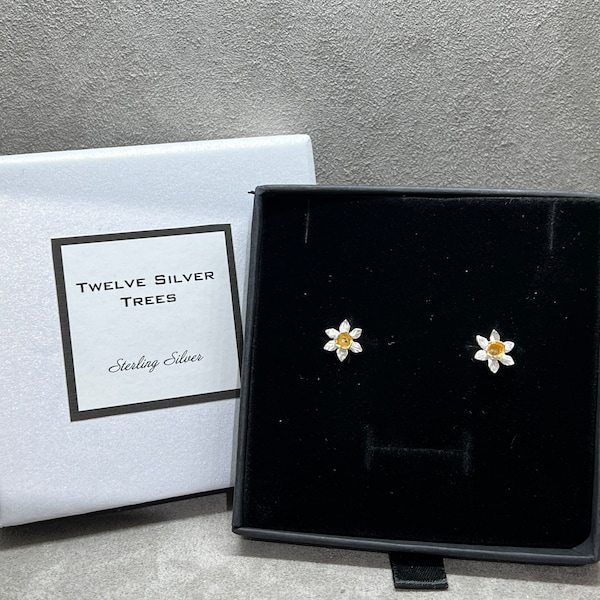 Daffodil Flower Stud Earrings in Sterling Silver & 18 Carat Gold, The Herbarium Collection