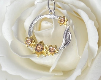 Daffodil Flower Pendant Necklace in Sterling Silver & 18 Carat Gold - The Herbarium Collection