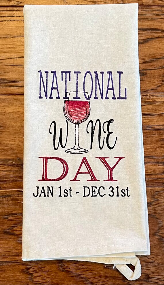 Funny Kitchen Tea Towels for Wine Lovers Housewarming Home Decor Gift