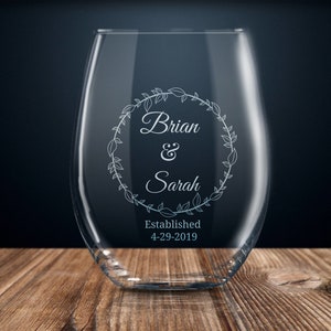 ideas personalizadas de regalos de boda, regalo de aniversario personalizado, regalo de boda personalizado, copa de vino de boda, regalo de boda para pareja