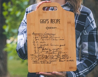 personalized recipe gigi cutting board, gigi's kitchen, mothers day gift for gigi, gigi birthday gift, gigi christmas gift ideas