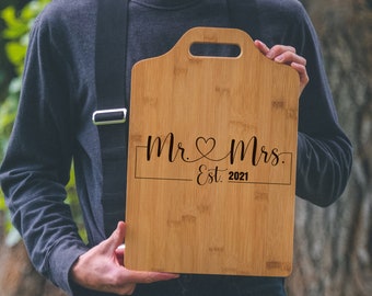 mr and mrs wedding cutting board gift bamboo, newlywed cutting board, wedding cutting board, custom cutting board wedding