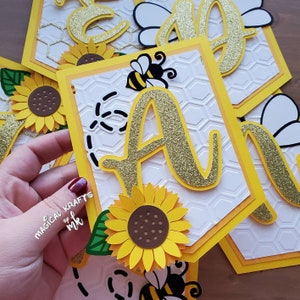 Honey Bee Banner: 3D (Customize)