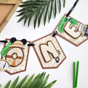 Safari Mickey Banner: 3D (Customize Character)