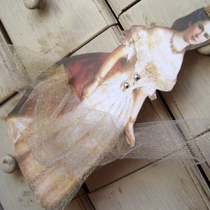 Sissi como colgante decorativo, vintage, hecho a mano, decorado con mucho cariño, altura aprox. Fabricado en cartón resistente. Noblemente decorado, tal y como le gustaba a Sissi.