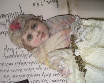 Wonderful Victorian pendant made of paper, lovingly handcrafted